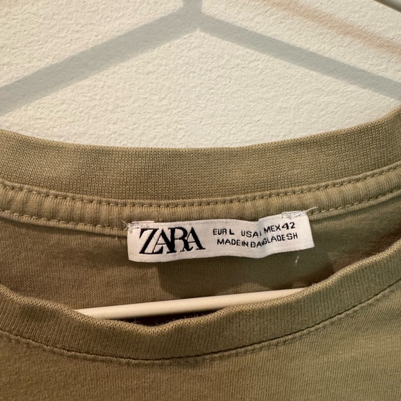 Zara Men’s Tee size Large - Picture 2 of 2